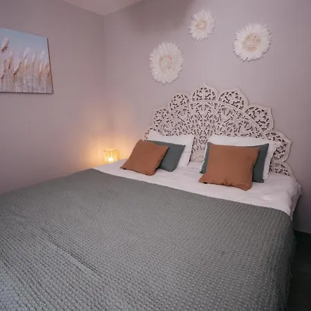 Privatunterkunft Mas Saint Laurent