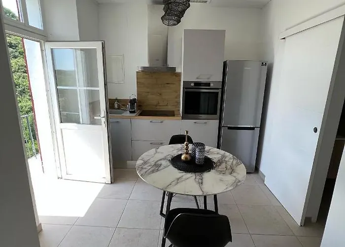 Quarto em Acomodações Particulares Mas Saint Laurent *